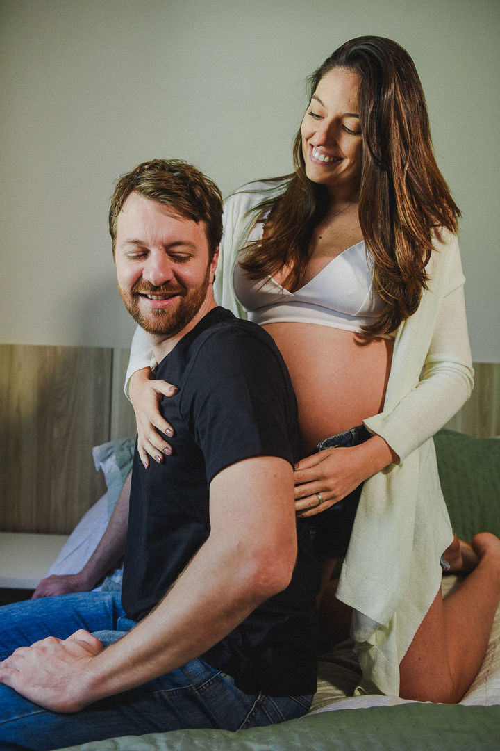 Foto Um Ensaio Gestante na casa bem íntimo e casual... Foto Um Ensaio Gestante na casa bem íntimo e casual... - Imagem 16