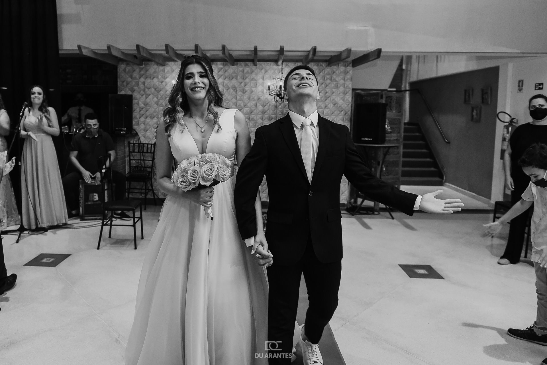 Foto Casamento Intimista Bia e Vitor Foto Casamento Intimista Bia e Vitor - Imagem 2
