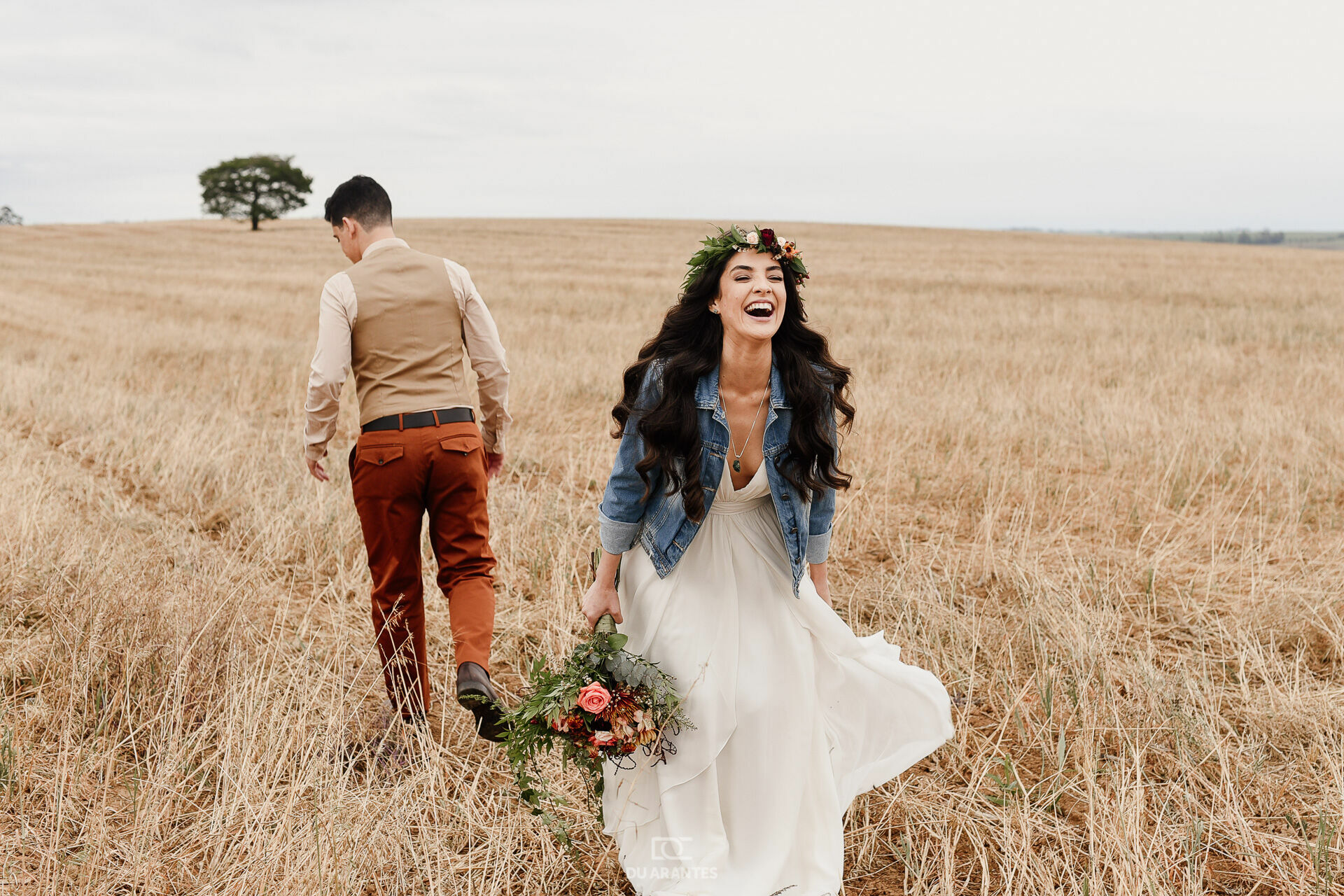 Foto Casamento numa igrejinha rural no interior de São Paulo Foto Casamento numa igrejinha rural no interior de São Paulo - Imagem 22