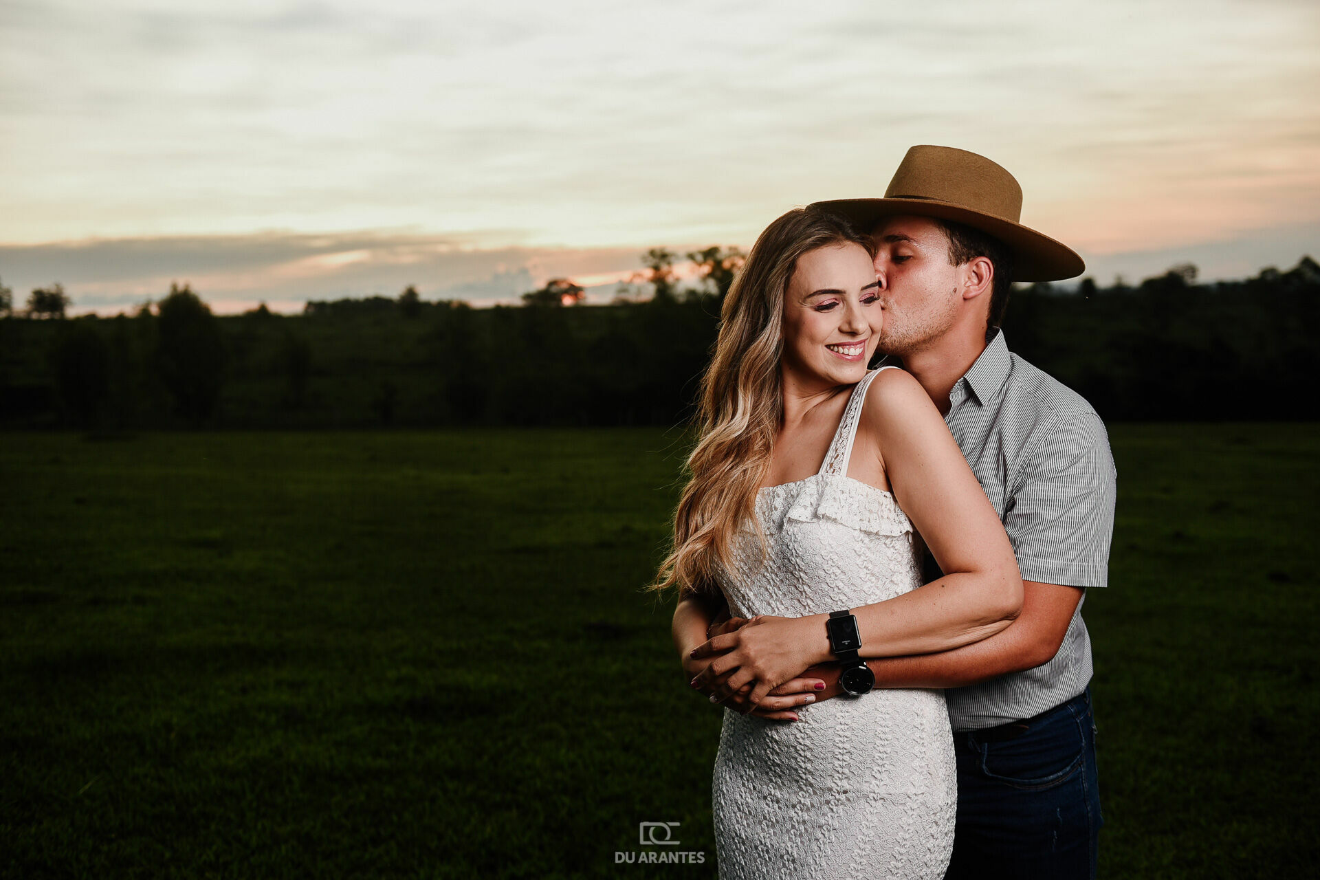 Foto Ensaio PreWedding no Campo Foto Ensaio PreWedding no Campo - Imagem 5